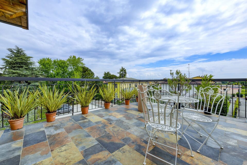 Standard Double or Twin Room, Ensuite | Balcony view