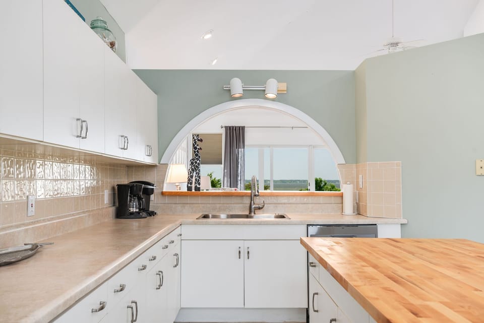 RF10: Sunset Sanctuary | Top Level Kitchen