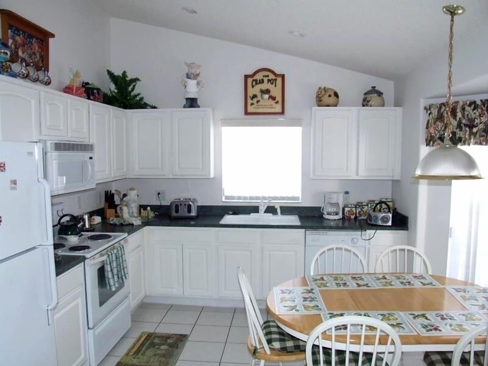 Eat in Kitchen