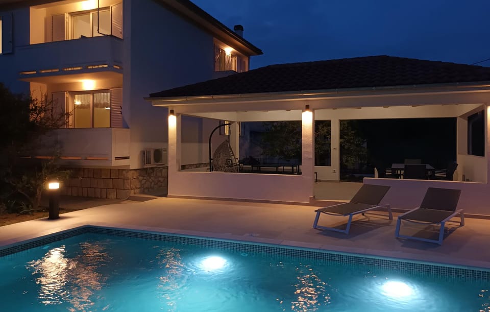 pool