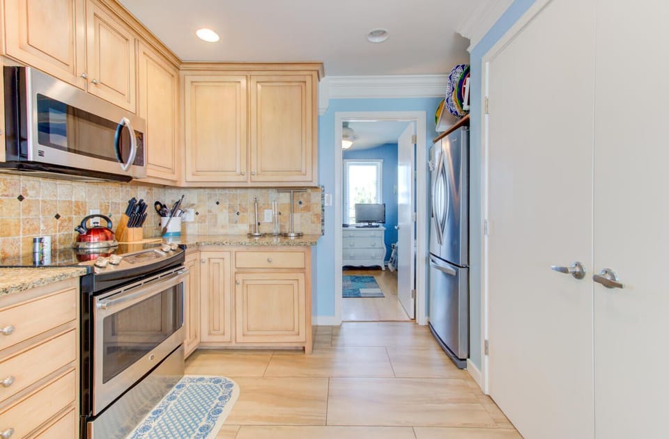 Dolphin Run-Kitchen