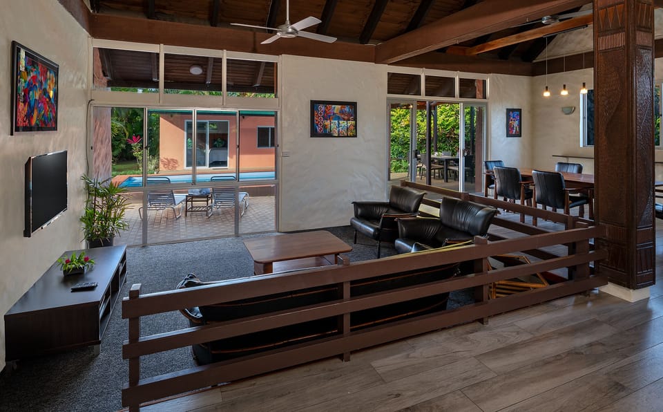 Sunken living room and dinning room