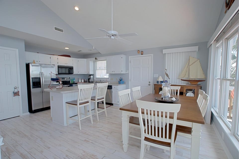 Bottom Level Kitchen