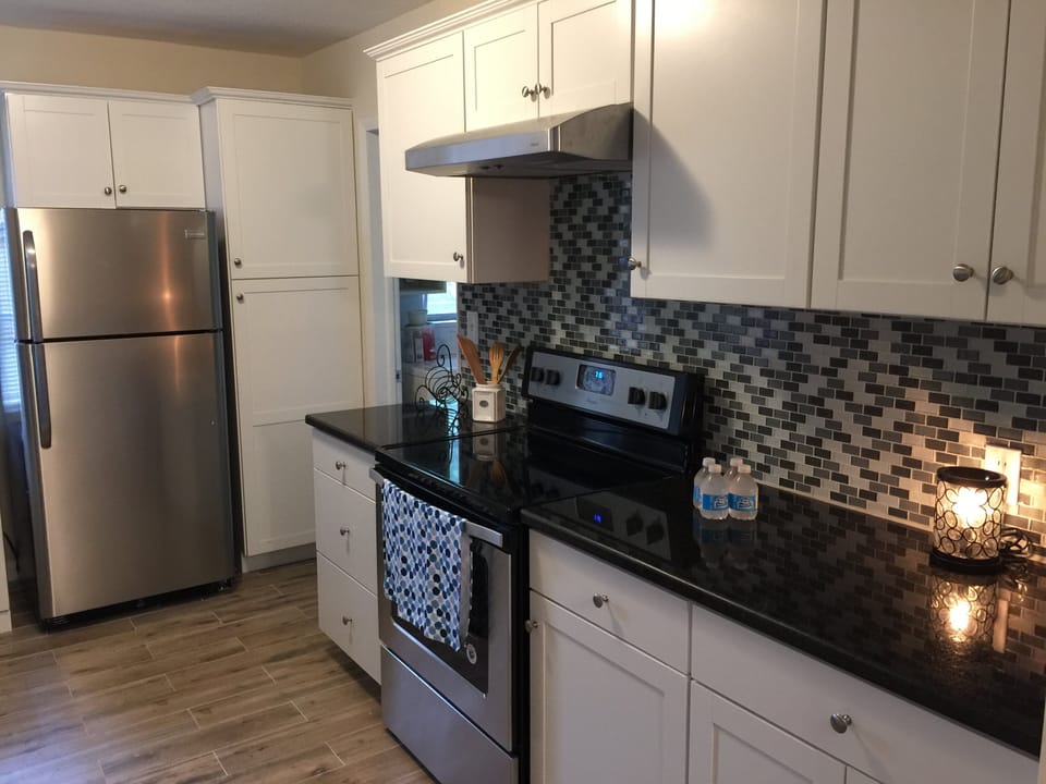Brand new kitchen with new appliances for you to cook all your favorite recipes.