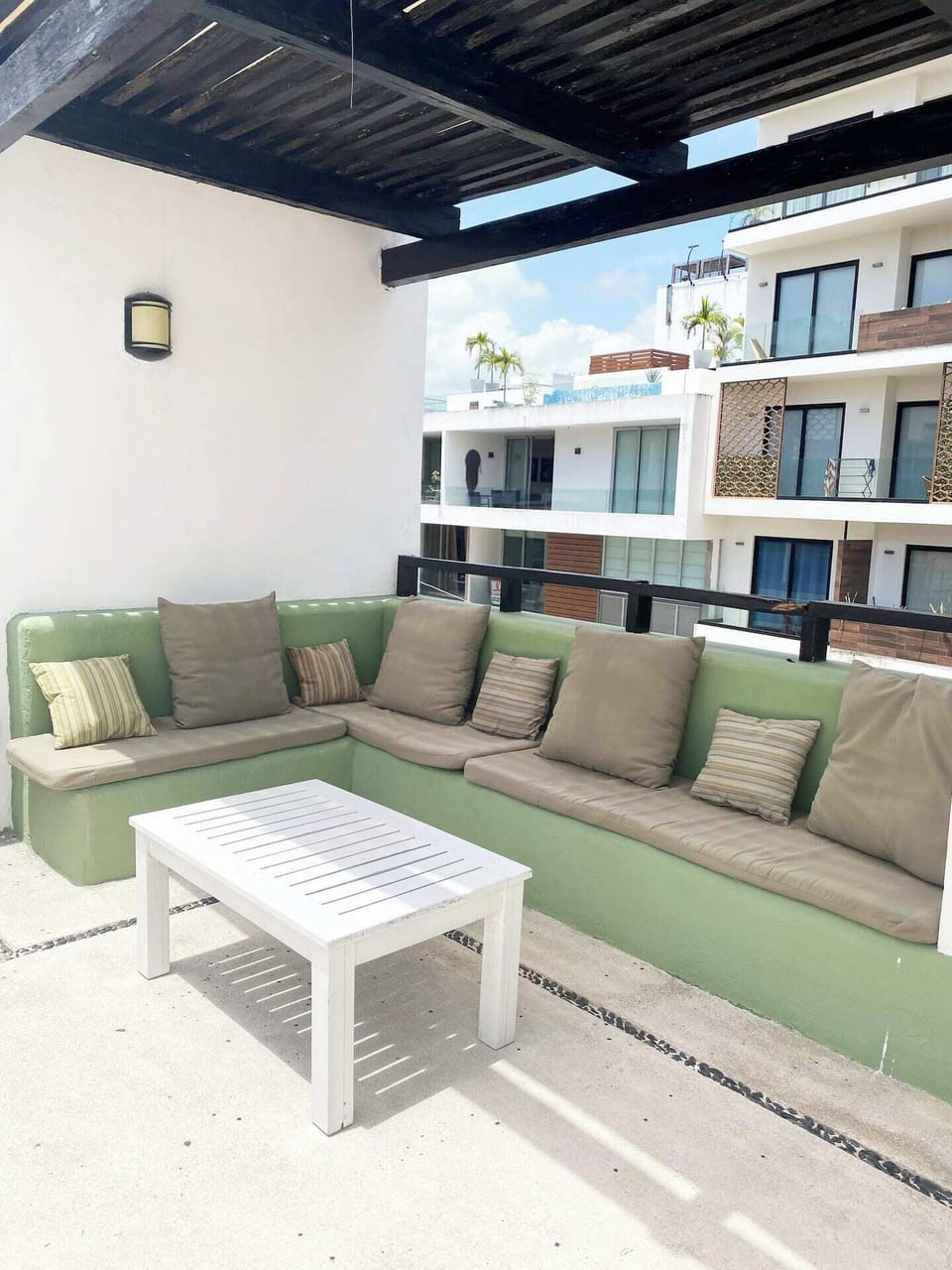 Private Rooftop 