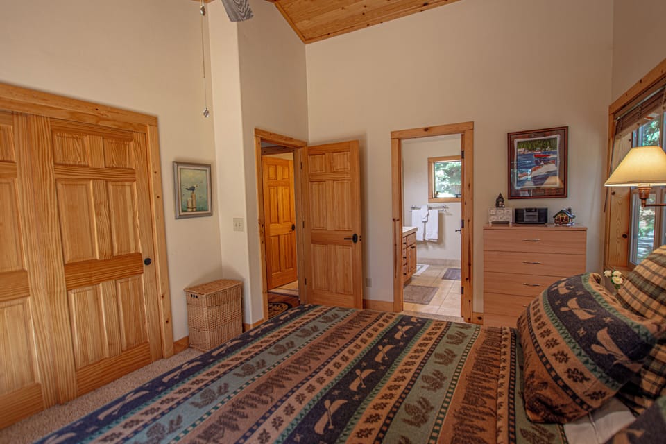 Tahoe Woods - Bedroom 1 and Bathroom