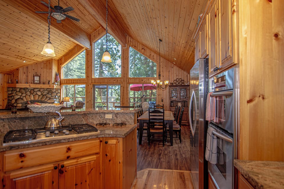Tahoe Woods - Kitchen Stove