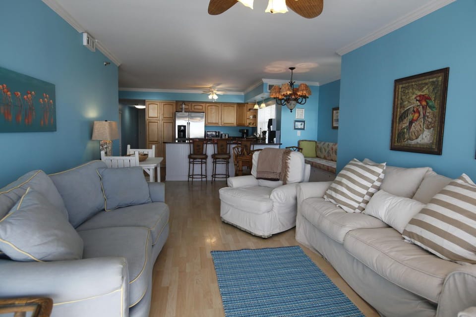 Pelican Watch 201-Living Room