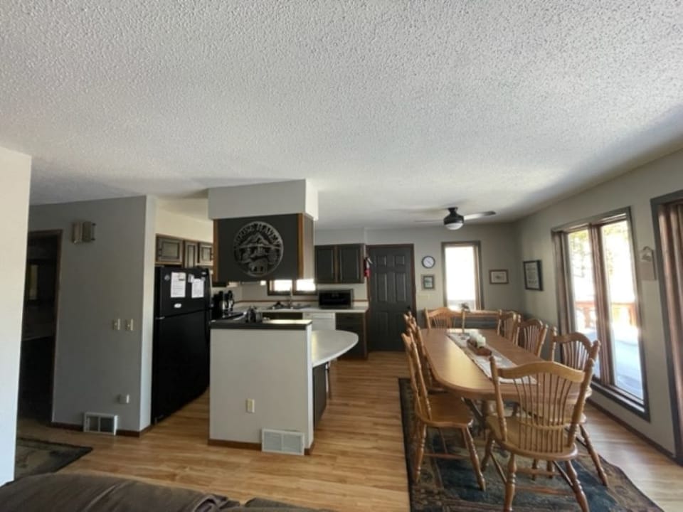 Dining/ Kitchen