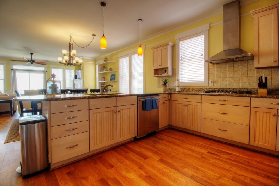 Mid Level Kitchen