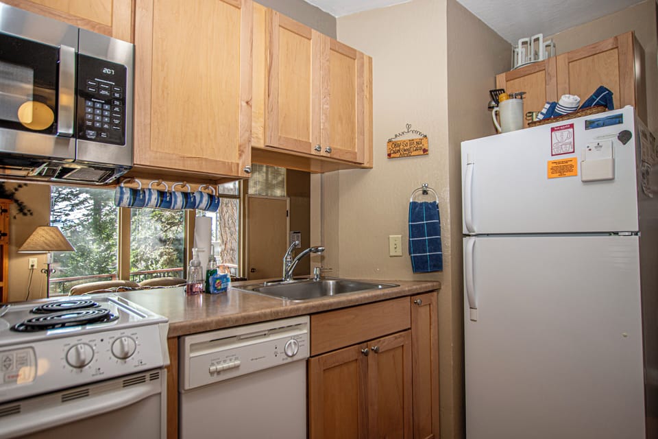 Dollar Hill II 49 - Kitchen Sink