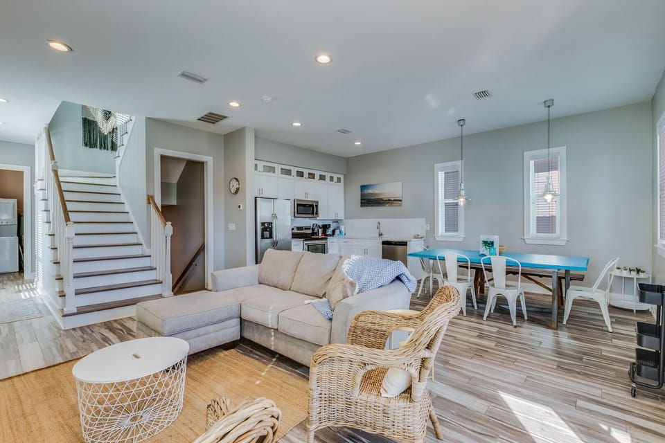 East Point Cottages offers a modern, open floor plan! Watch TV from the living room, dining room, or kitchen!