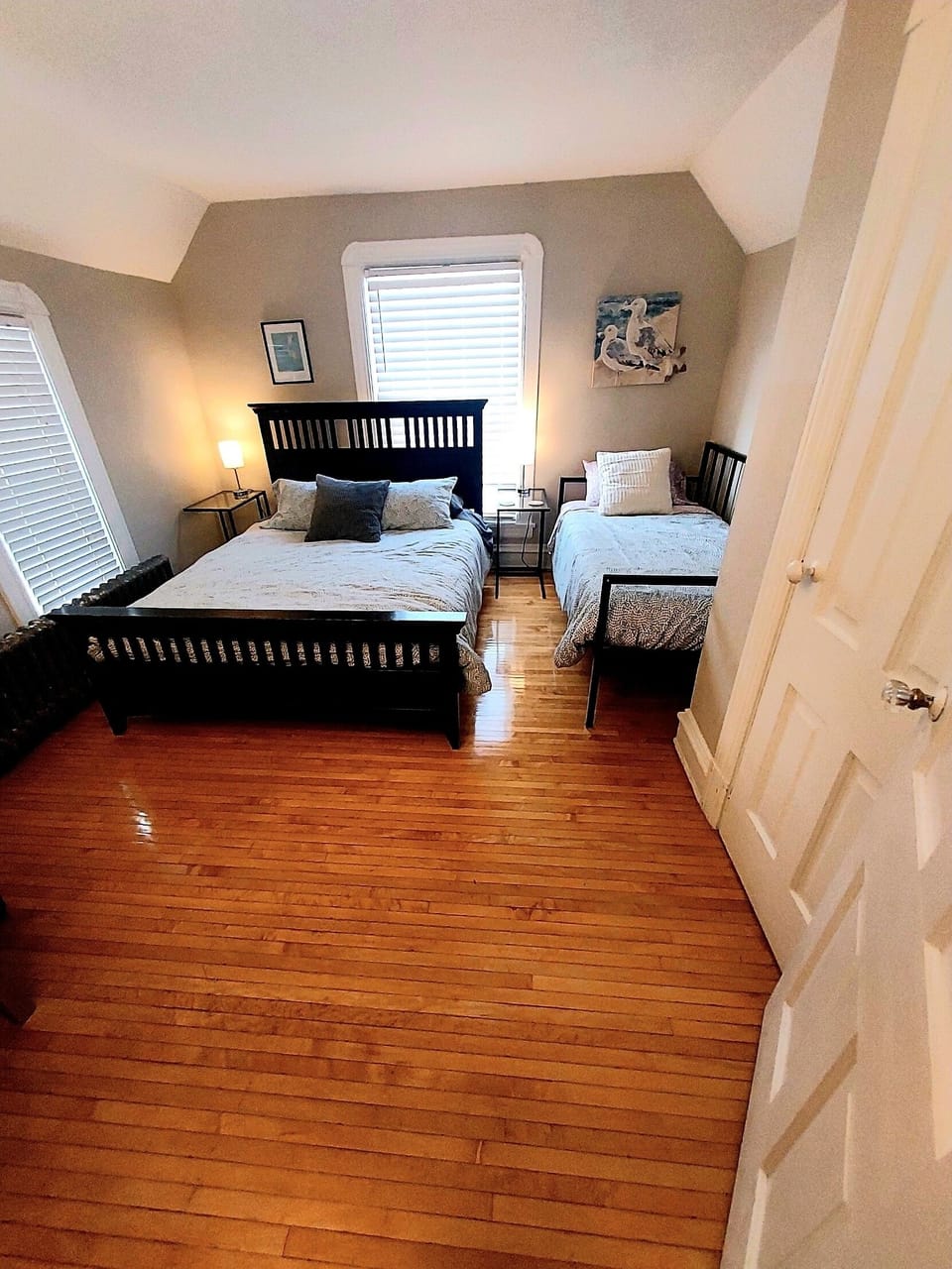 Bedroom 2 after we added a twin daybed.