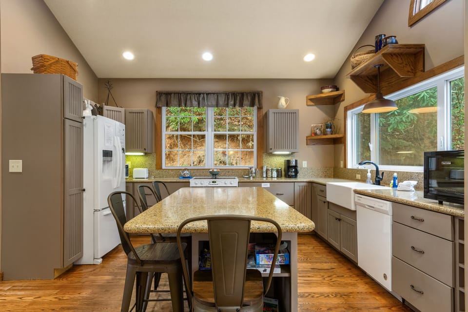 Fully Equipped Kitchen.
