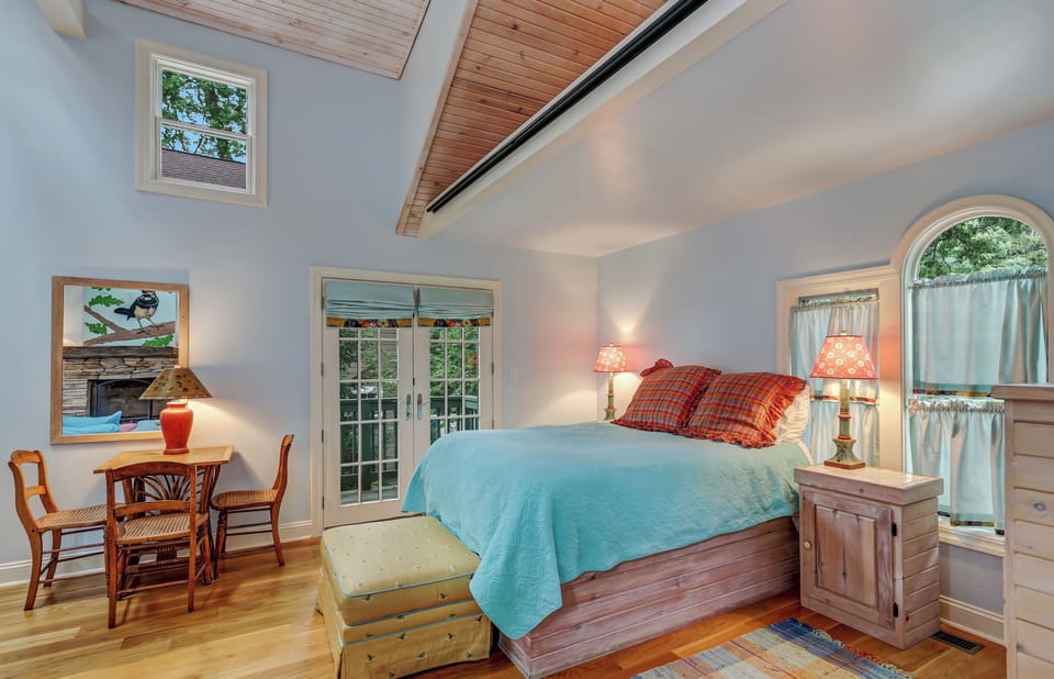 Guest house 2nd floor bedroom