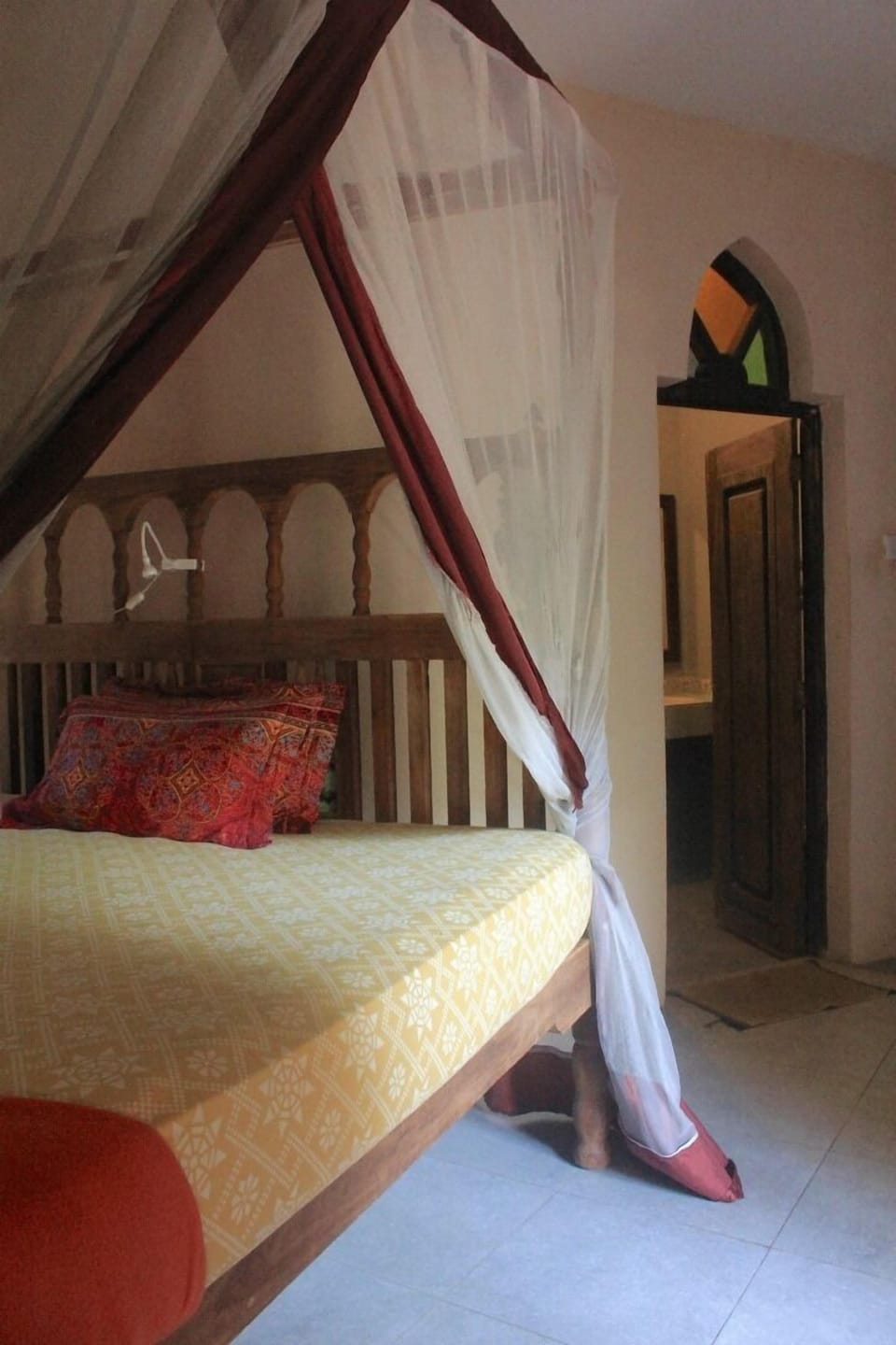 Economy Double or Twin Room, 1 Bedroom | In-room safe, individually decorated, individually furnished, desk