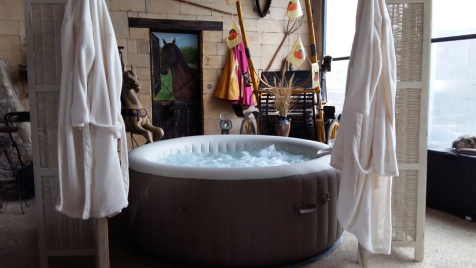 Couples treatment rooms, body treatments, body wraps, body scrubs