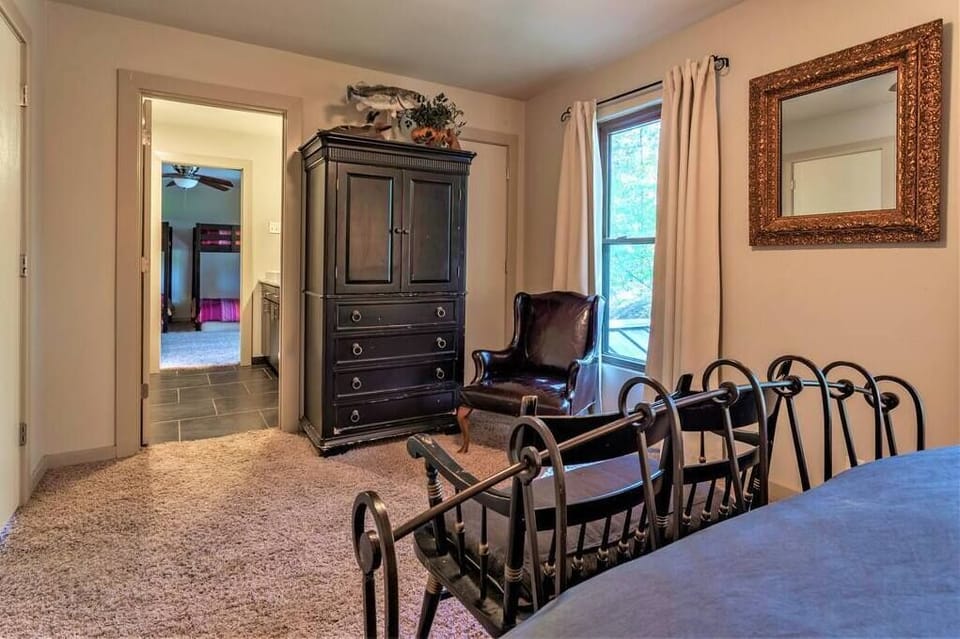 16efcb01-4cc4-4911-8221-6e254342e25d