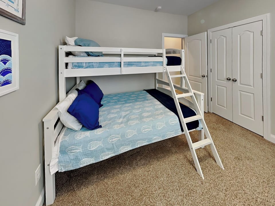Third Bedroom - Twin/Full Bunkbed