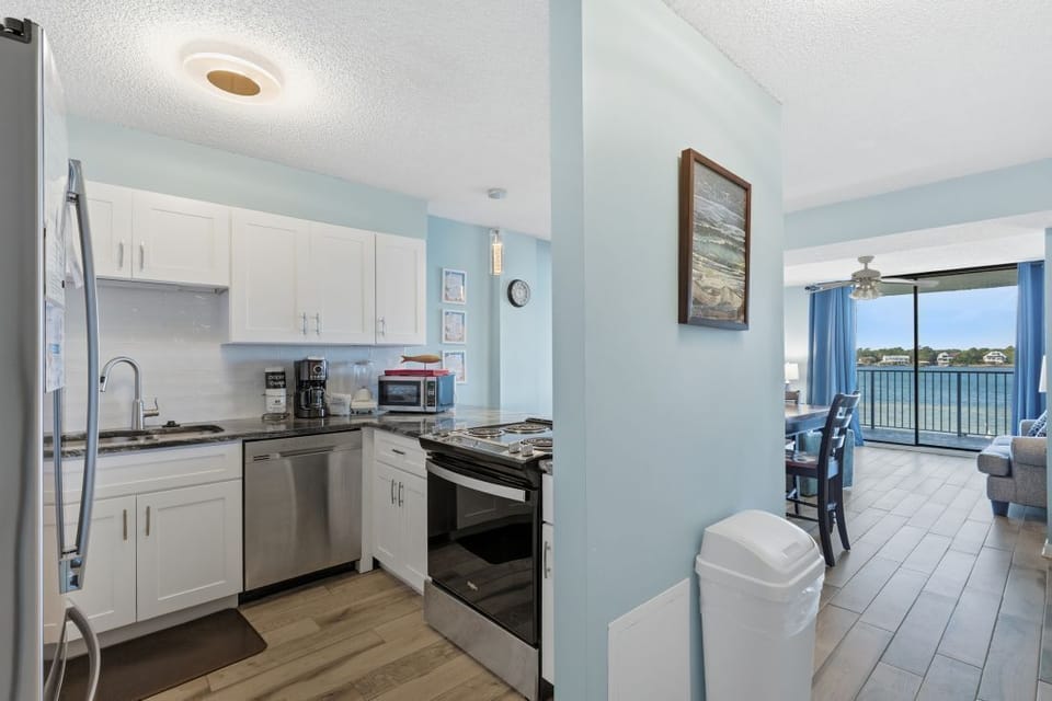 Compass Point 205 Kitchen