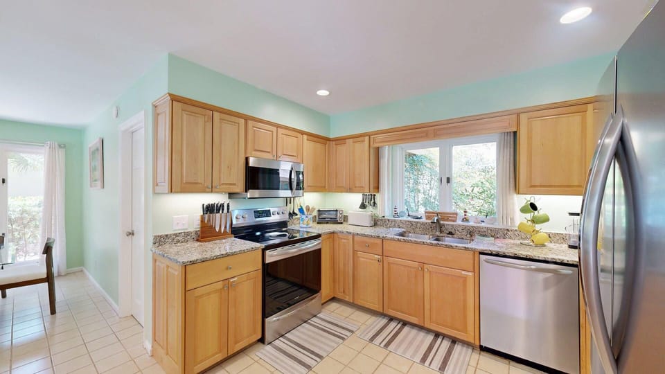 Fully Stocked Kitchen