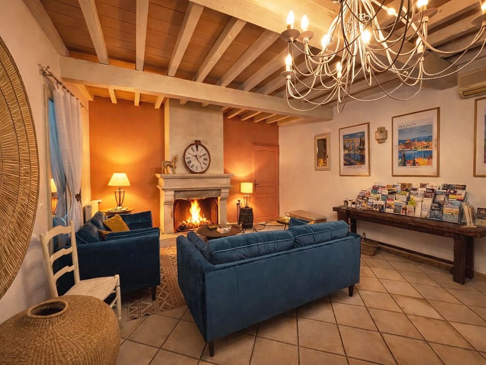 La Bastide Des Pins Bed and Breakfast in Provence