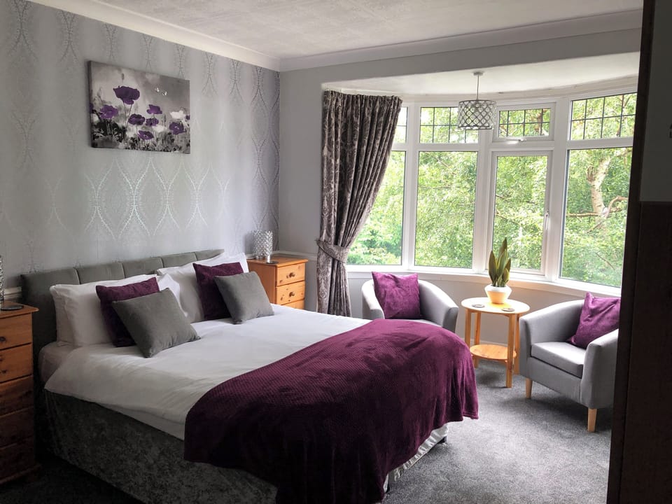 Family Room | Iron/ironing board, free WiFi, bed sheets