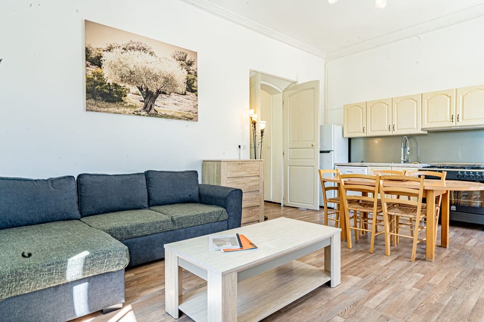 Superior Cottage, 2 Bedrooms (Papy) | Living area | 102-cm flat-screen TV with digital channels, TV