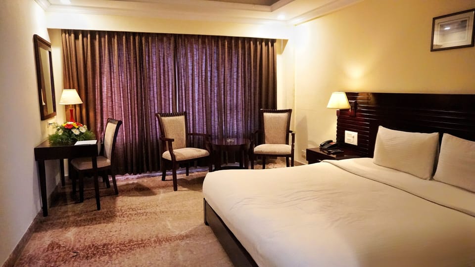 Superior Room | Minibar, desk, rollaway beds, free WiFi