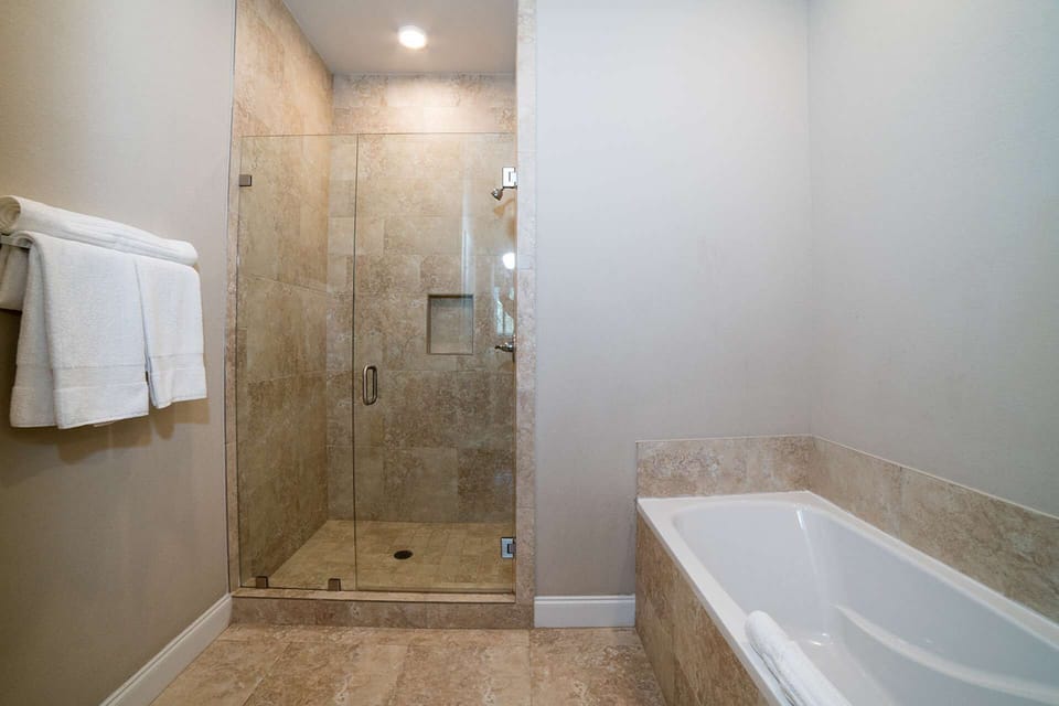 Deep soaking tub in the master bathroom