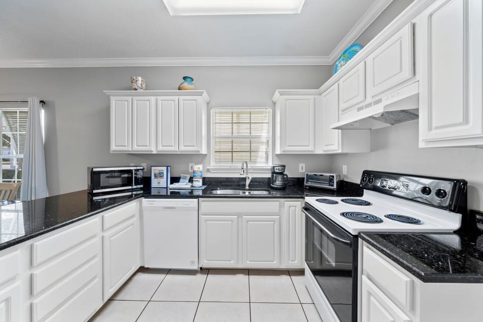 OBV Beach Retreat Fully Equipped Kitchen