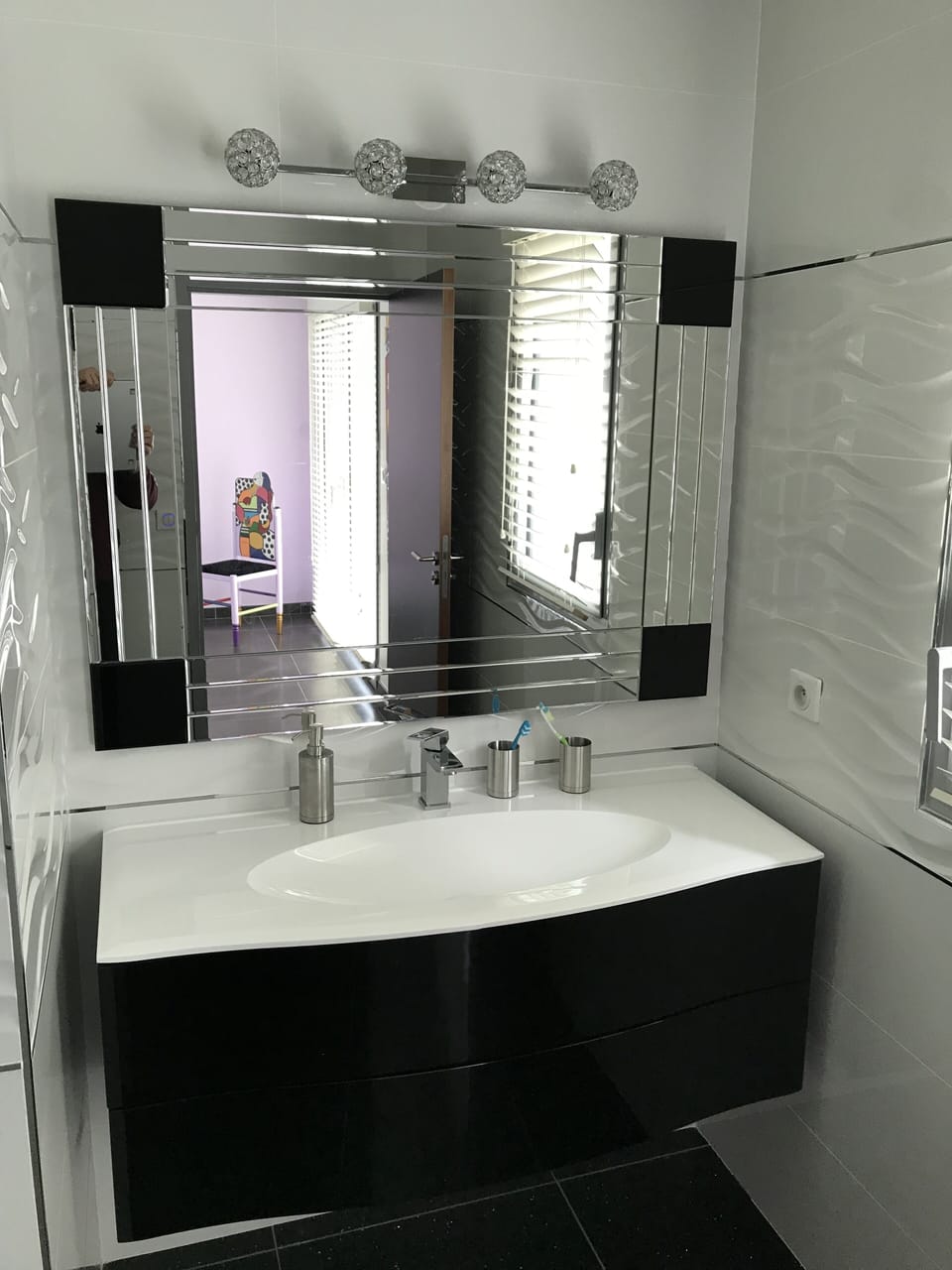 Double Room (Roxane) | Bathroom | Shower, free toiletries, hair dryer, towels