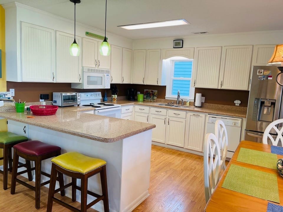 House, 3 Bedrooms | Private kitchen | Coffee/tea maker, fridge, oven, toaster