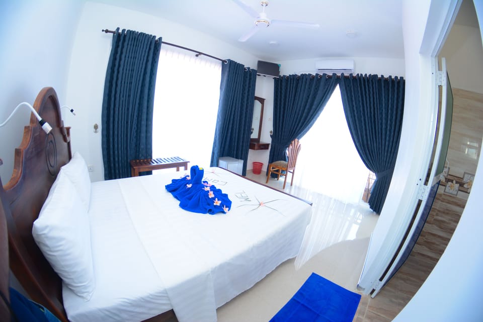 Deluxe Double Room, Pool View, Poolside | Room amenity