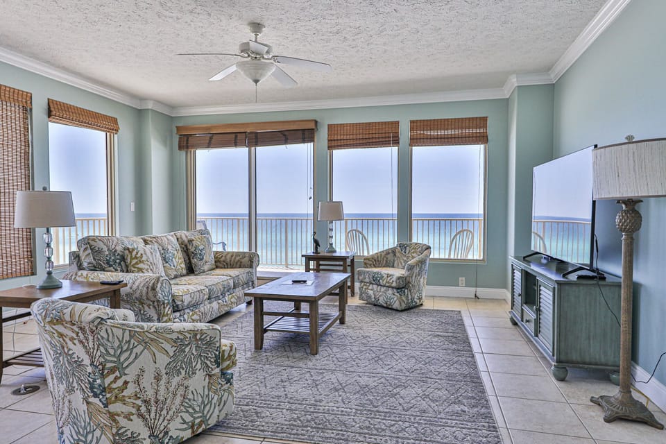 Gulf front living room!