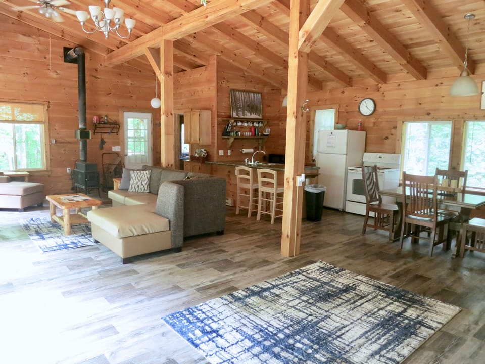 Open Concept Living/Dining Area