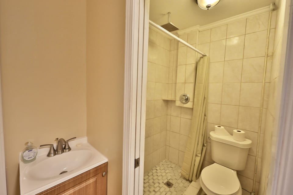 Ground Floor Bunk Room Private Bath