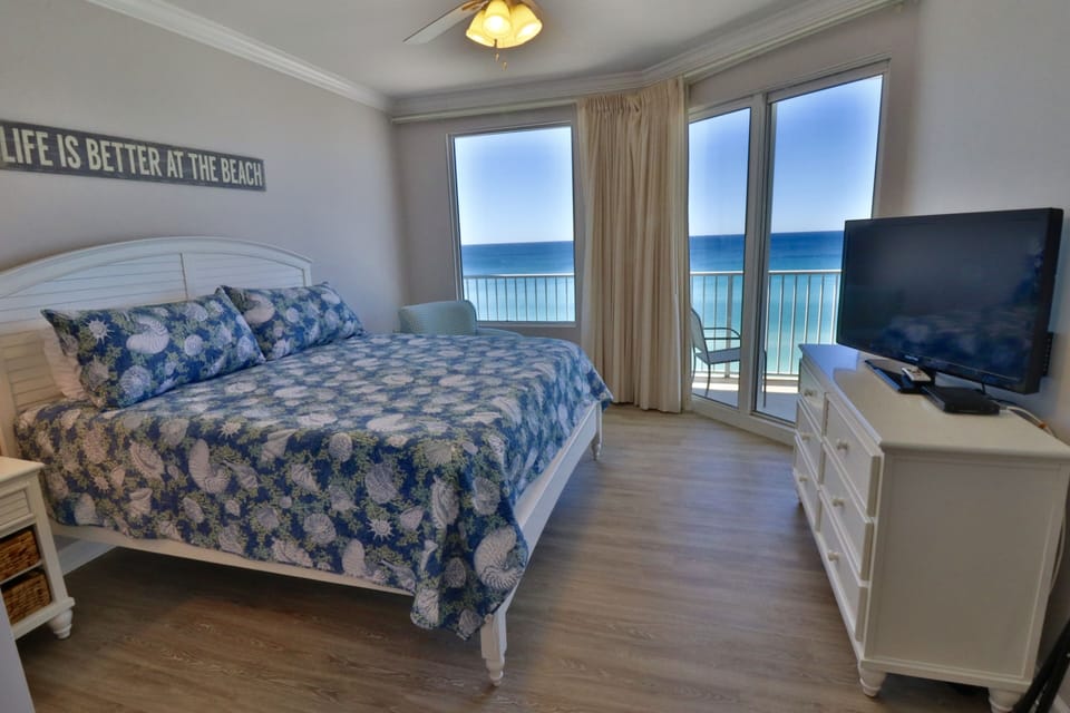 Gulf Front Master Bedroom