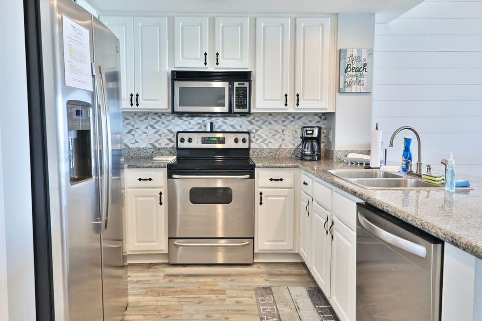 Fully stocked kitchen.