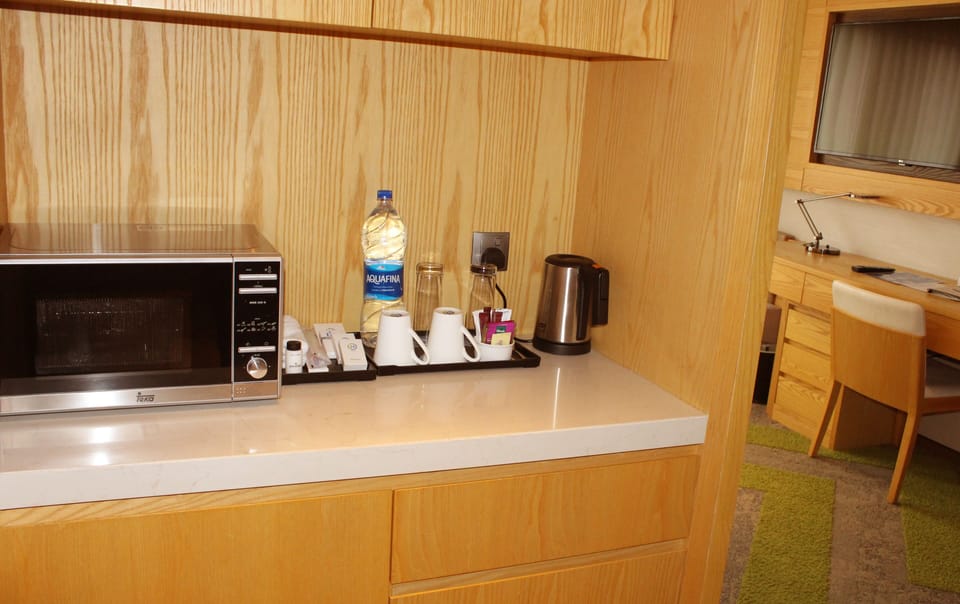 Deluxe Double Room, Refrigerator & Microwave, City View | Coffee and/or coffee maker