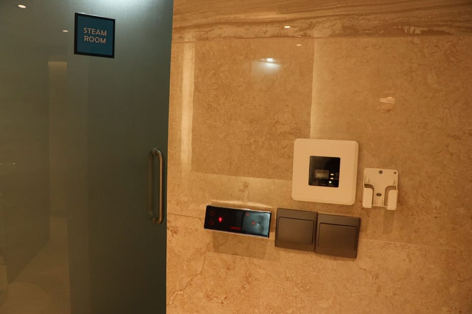 Steam room 