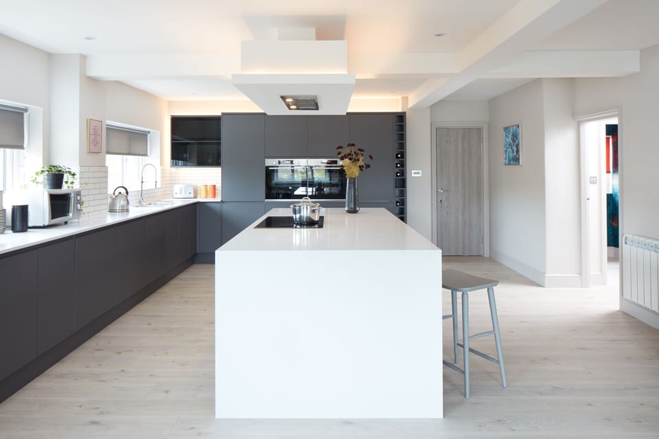 Huge Kitchen / Diner