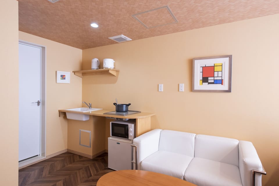 Private kitchenette