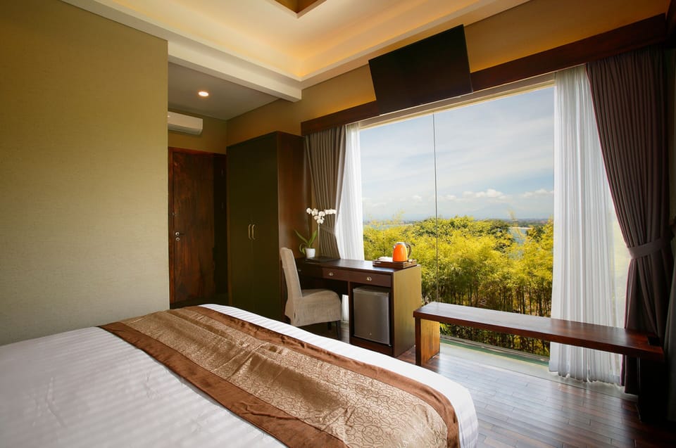 Superior Room | Premium bedding, in-room safe, desk, iron/ironing board