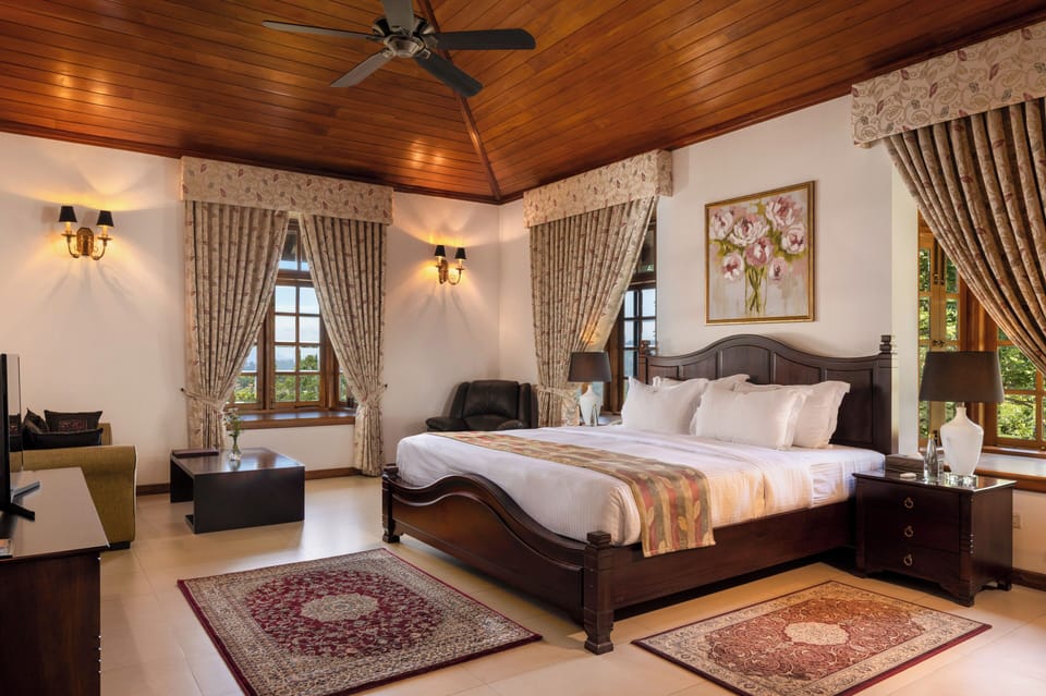 Luxury Suite | Premium bedding, individually decorated, individually furnished, desk