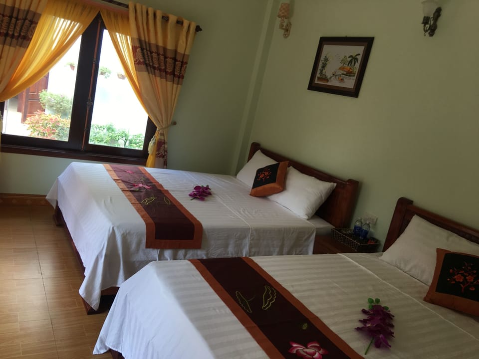 Family Room, Balcony | Minibar, desk, soundproofing, free WiFi