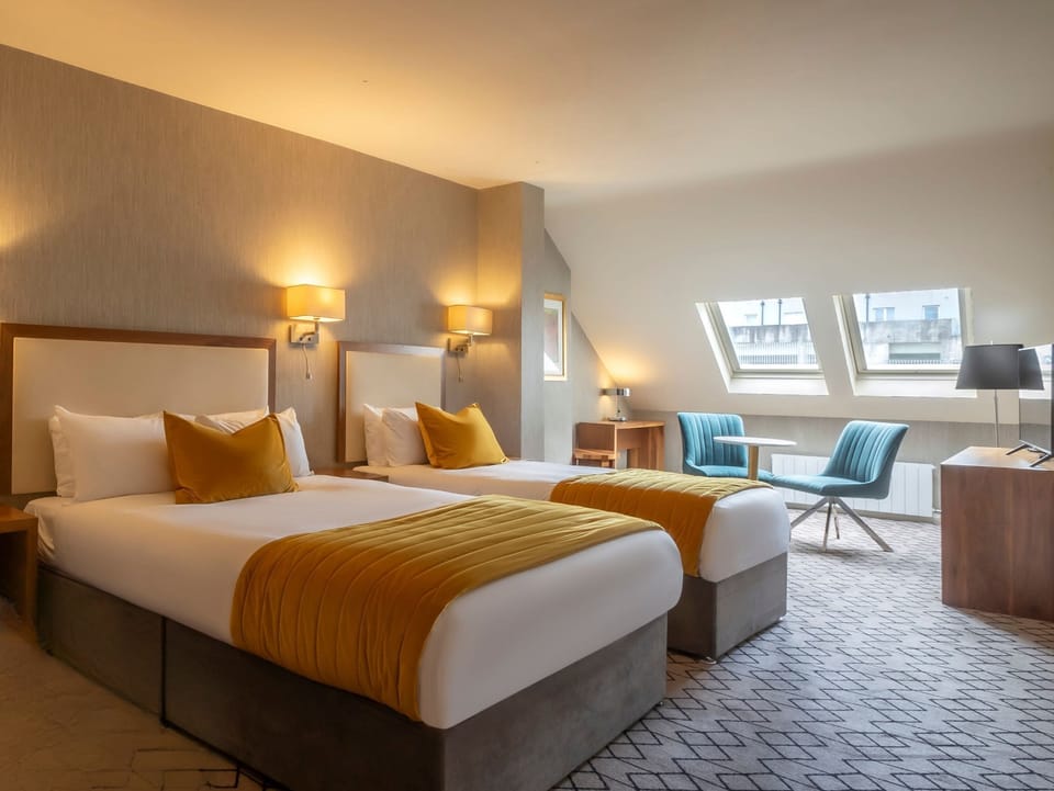 Standard Triple Room, 1 Bedroom | In-room safe, iron/ironing board, free WiFi, bed sheets