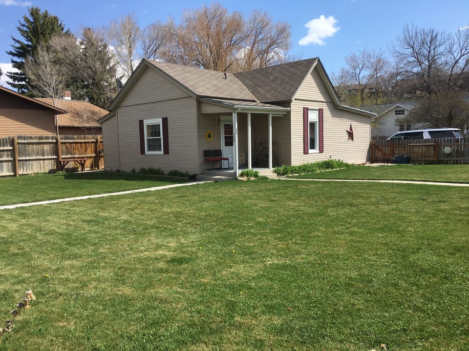 GREAT, newly remodeled home in downtown Cody, WY- with fenced yard!