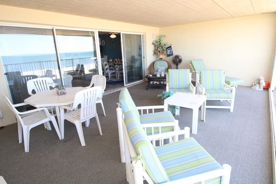 Balcony1