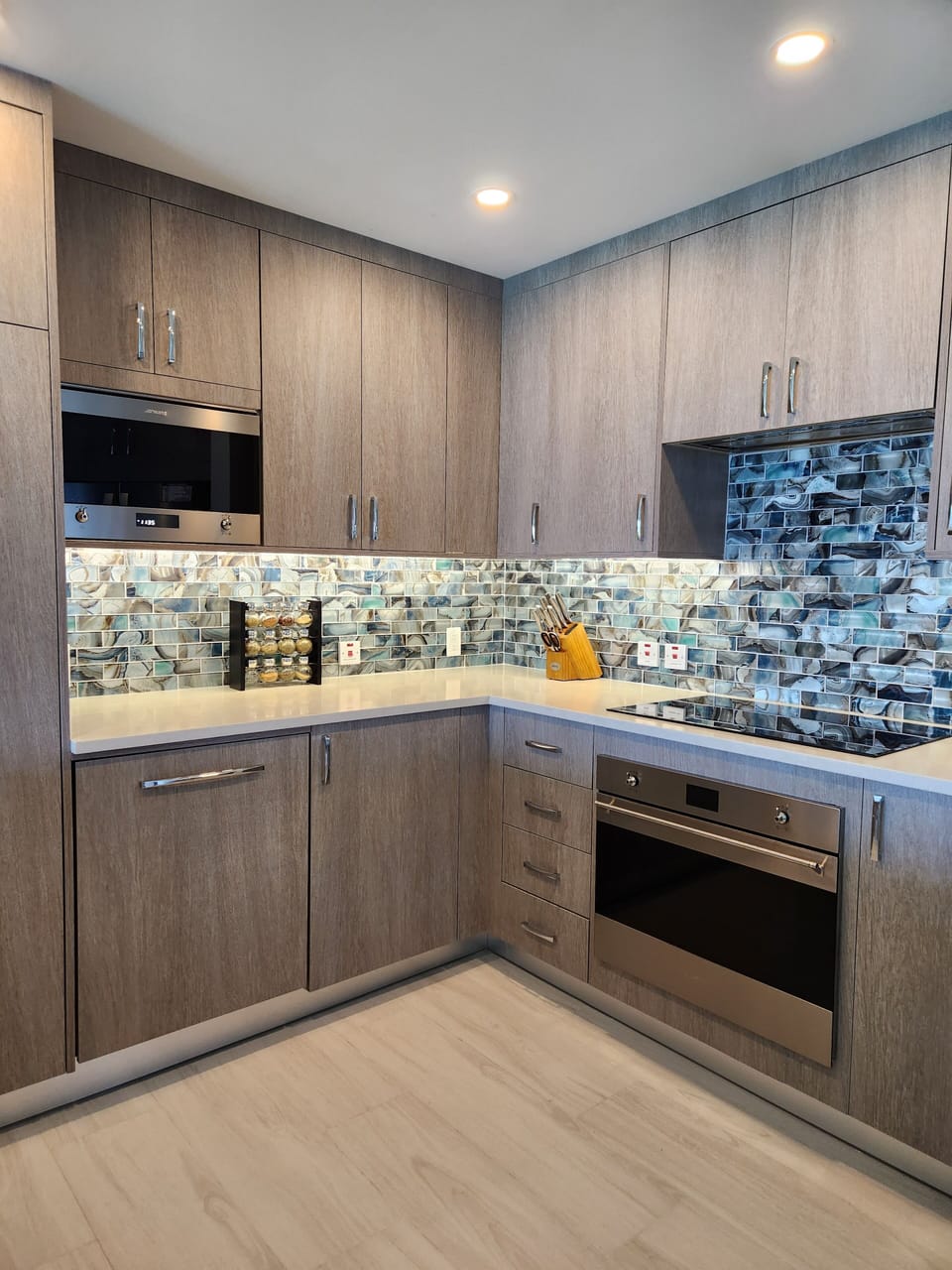 Newly Renovated Kitchen with high end Smeq appliances.